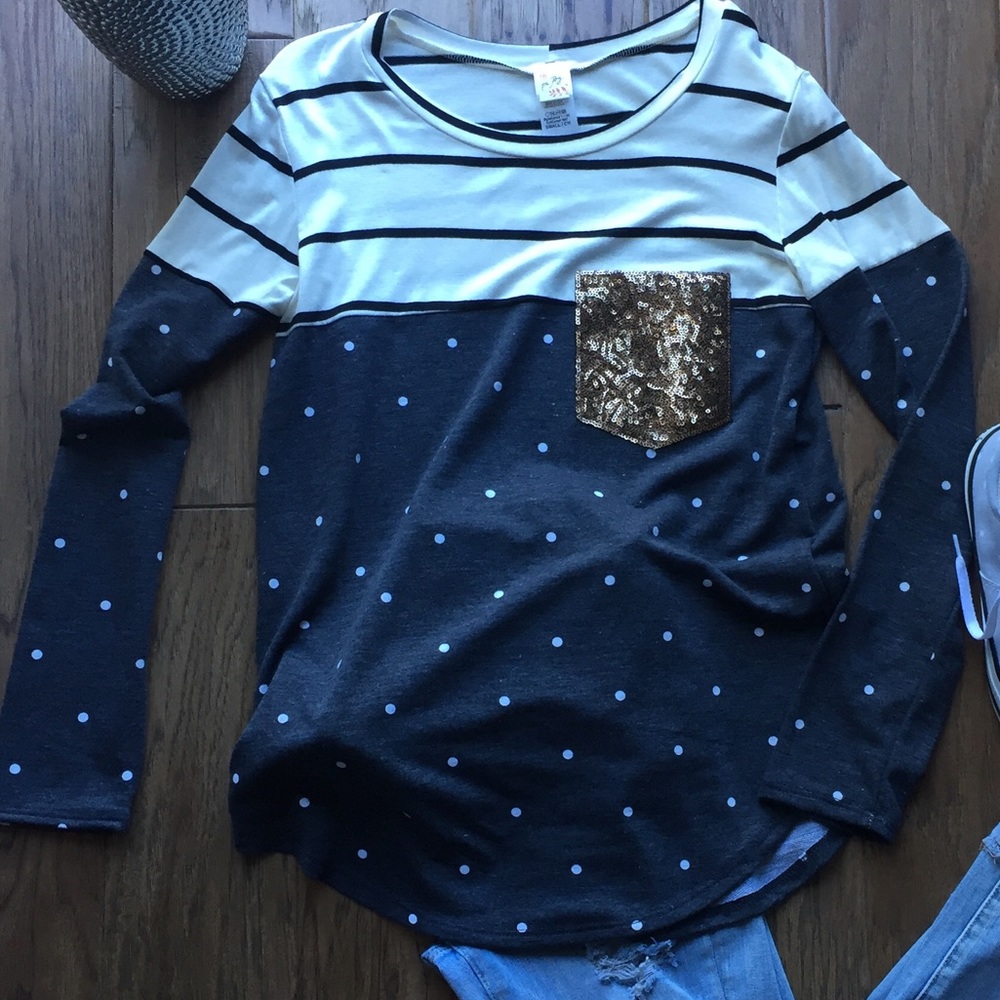 Boutique sequin sweater brand new